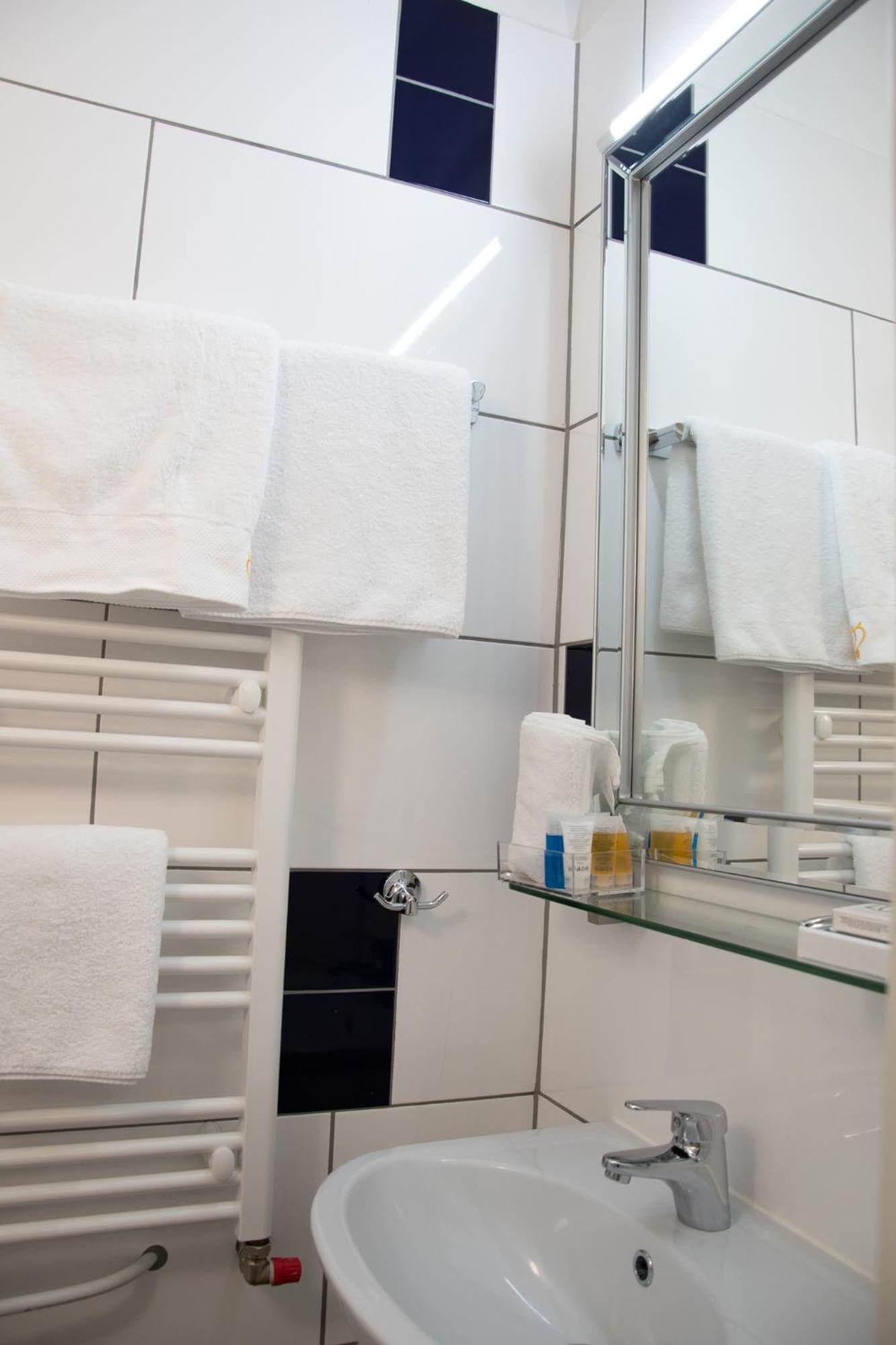Guest Rooms Diamant Biel/Bienne Exterior foto